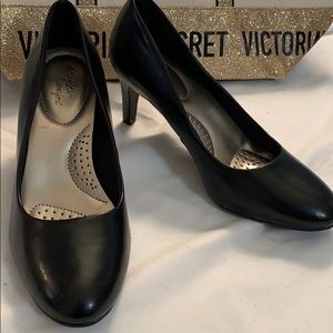 DEXFLEX COMFORT Heels/Pumps - Size 7